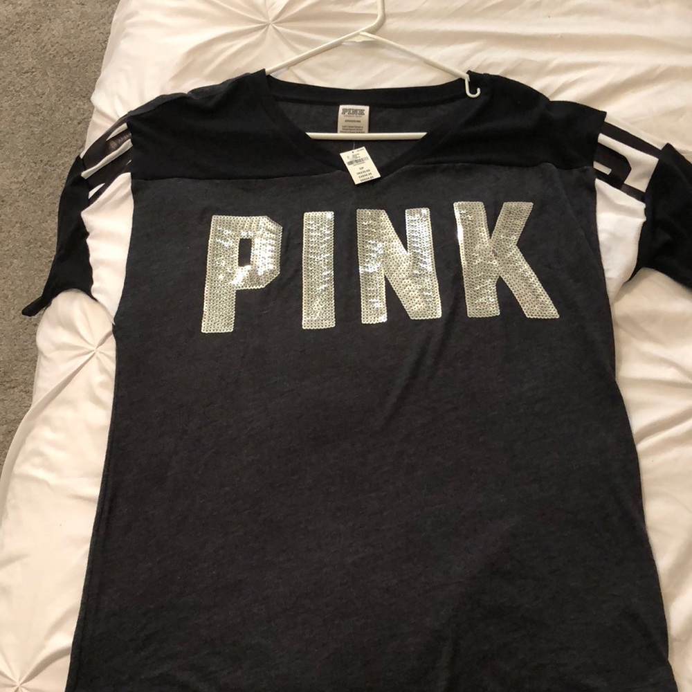 pink shirt